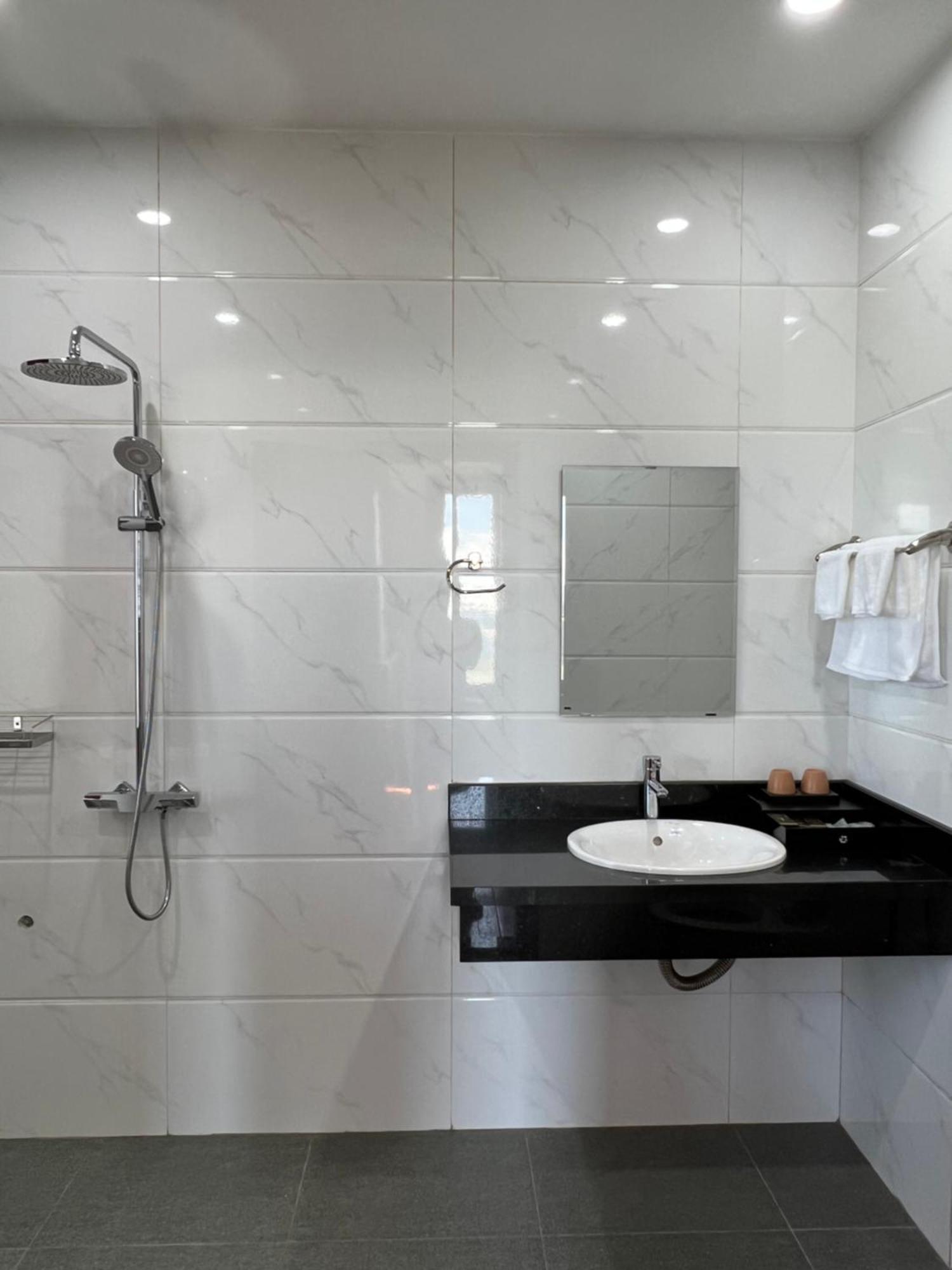 Doan Gia Luxury House Aparthotel Pleiku Ngoại thất bức ảnh